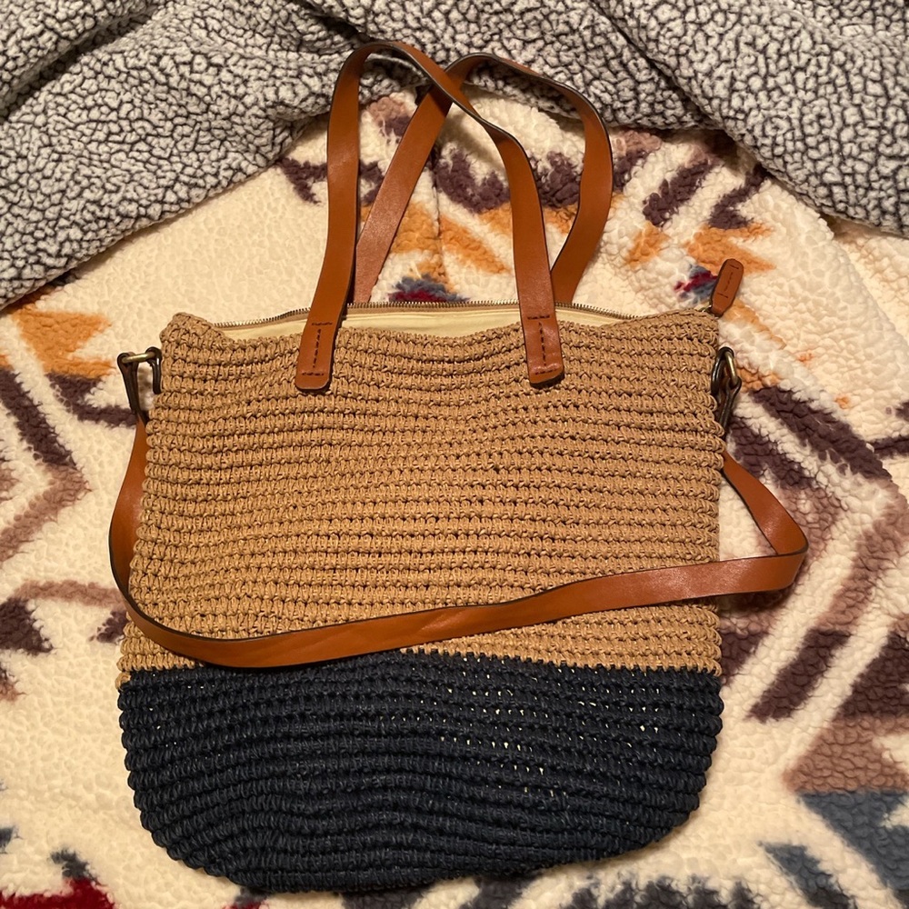 Gap crossbody bag